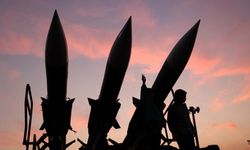 İran’dan ABD’ye gözdağı: Elimiz tetikte!