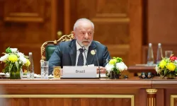 Lula da Silva: "Küba'ya yönelik o lanet ambargoyu artık bitirin"