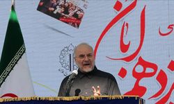 Kalibaf’dan net mesaj: Vatan söz konusuysa hepimiz askeriz!