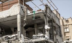 İran misillemesi: Füze parçaları İsrail’in merkezine düştü