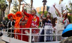 Portakal Çiçeği Karnavalı’nda rekor: 1 milyonu aşkın katılım