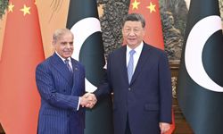 Xi Jinping, Pakistan Başbakanı Şerif'i kabul etti