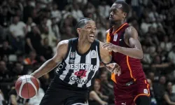 Beşiktaş ile Galatasaray yarı final için parkede