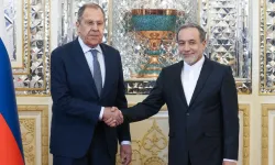 Erakçi, Rus mevkidaşı Lavrov ile bir araya geldi