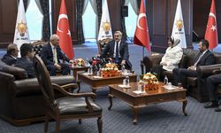 AK Parti ile CHP 2 yıl sonra yeniden bayramlaştı