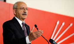 Kılıçdaroğlu’na parti içinden ilk şok! Görevi reddetti, Özel’in yanında yer aldı