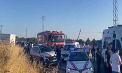 Silivri'de servis minibüsü devrildi; 2 ölü, 10 yaralı