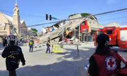 Filipinler’de 7,8’lik deprem: Tsunami uyarısı yapıldı