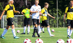 Dirk Kuyt, 11 yıl sonra Fenerbahçe'de!