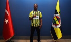 Amara Diouf resmen Fenerbahçe'de! 5 yıllık imza