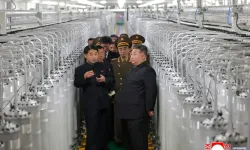 Kim Jong Un yeni nükleer tesisi gezdi