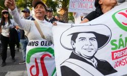 Peru'da 2. tur devlet başkanı seçimi için sandık başına gidiliyor