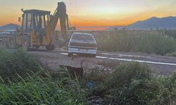 Tarım işçisi ailenin otomobili kanala uçtu: 3 çocuk yaşamını yitirdi