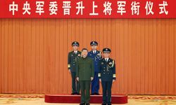 Xi’den iki subaya generallik terfi sertifikası