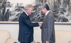 Wang Yi’den İsveç iş dünyasına Çin’le işbirliğini güçlendirme çağrısı