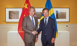 İsveç Başbakanı Kristersson, Wang Yi’yi kabul etti