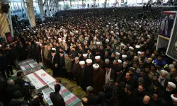 Hamaney için Tahran'da cenaze namazı kılındı