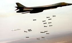 ABD basını: ABD, İran'da yeniden B-1 bombardıman uçakları kullanmaya başladı