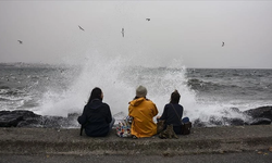 İstanbul'da hava değişiyor: Sağanak geliyor, 10 il için sarı kodlu uyarı