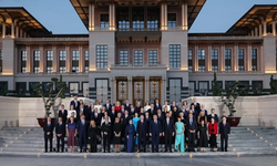 NATO Liderler Zirvesi'nde aile fotoğrafı verildi