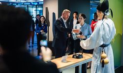Çin ve Slovakya'dan teknoloji ortaklığı! Pellegrini robotlara hayran kaldı: "Muhteşem"
