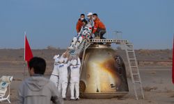 Çin’den Shenzhou-21 astronotlarına üstün hizmet madalyası