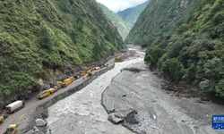Çin’den Nepal’e heyelan desteği: 50 ton yardım gönderildi