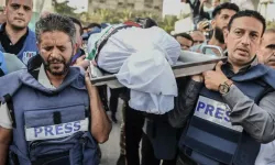 İsrail temmuzda 108 kez gazetecileri hedef aldı