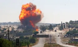Suriye’de güvenlik güçlerini taşıyan otobüse bombalı saldırı: Çok sayıda yaralı