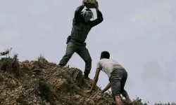 Sebte'den geri dönen Faslı göçmenlere taşlı müdahale!