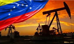 Yasal kılıfı Trump duyurdu: Venezuela ile "dünya tarihinin en büyük petrol anlaşmasını" yaptık