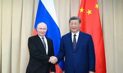 Xi Jinping ve Vladimir Putin Bişkek'te bir araya geldi