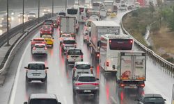 İstanbul trafiği kilitlendi: Yoğunluk yüzde 83'e ulaştı