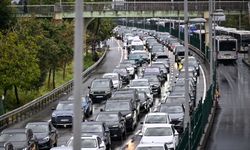 İstanbul’da yağmur trafiği vurdu: Yoğunluk yüzde 89’a ulaştı