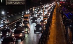 İstanbul'da akşam saatlerinde trafik yoğunluğu yüzde 85'e çıktı