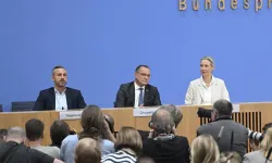 AfD'nin hükümet kurma davetine BSW'den olumlu yanıt