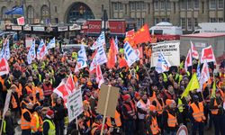 Almanya'da sosyal reformlara karşı kitlesel gösteri: "Merz gitmeli"