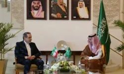 İran ve Suudi Arabistan dışişleri bakanları Hürmüz'ü görüştü