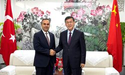 Bakan Kacır Çin’de: Mevkidaşı Yin Hejun ile görüştü