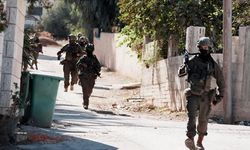İsrail’den Suriye’ye baskın: Dera’ya askeri birlikle girdi