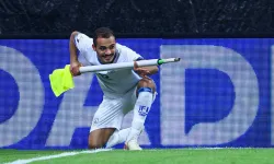 İsrailli futbolcudan “silahlı” gol sevinci: Anında oyundan atıldı