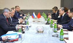 Wang Yi ve Lavrov Bakü'de görüştü: Stratejik işbirliği derinleşecek