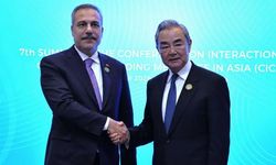 Wang Yi ile Hakan Fidan görüştü: Çin-Türkiye ilişkileri yeni seviyeye taşınacak