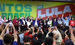 Brezilya’da seçim ikinci tura kaldı: Lula ile Flávio Bolsonaro karşı karşıya
