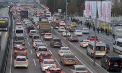 İstanbul trafiği bildiğiniz gibi: Haftanın ilk iş gününde yine yoğunluk yaşanıyor!