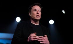 Musk’ın 'Odysseia’ klibi internette alay konusu oldu