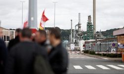 Fransa’da TotalEnergies çalışanları grevde
