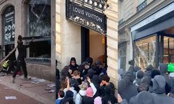 Fransa’da lüks markalar protestolara karşı barikatlı önlem aldı