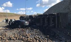 Ağrı'da tırla çarpışan otomobilde 4 kişi öldü