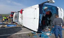 Manisa'da TIR ile otobüs çarpıştı: 11 kişi hayatını kaybetti, 27 kişi yaralandı!